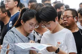 小罗舞动传奇！胸部停球精彩倒挂金钩！